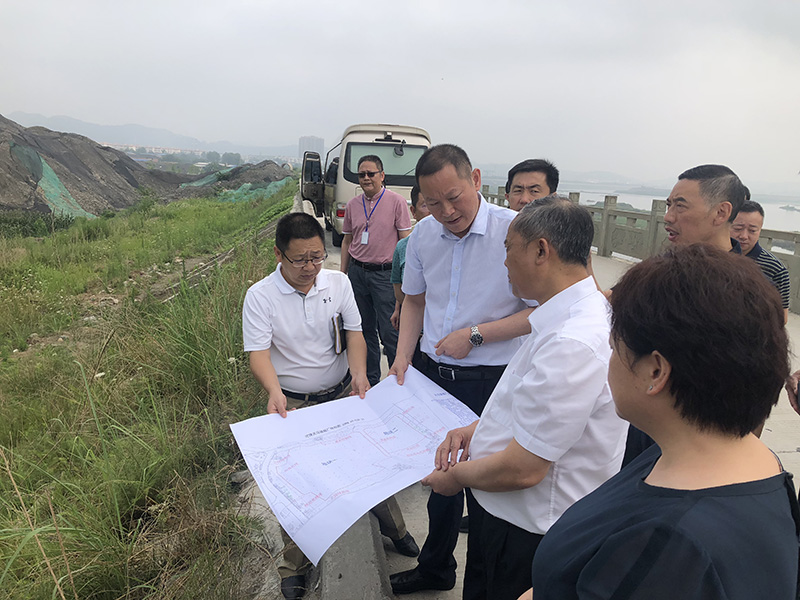 市、縣領導現場調研天馬50萬噸玻瓶項目(圖5)